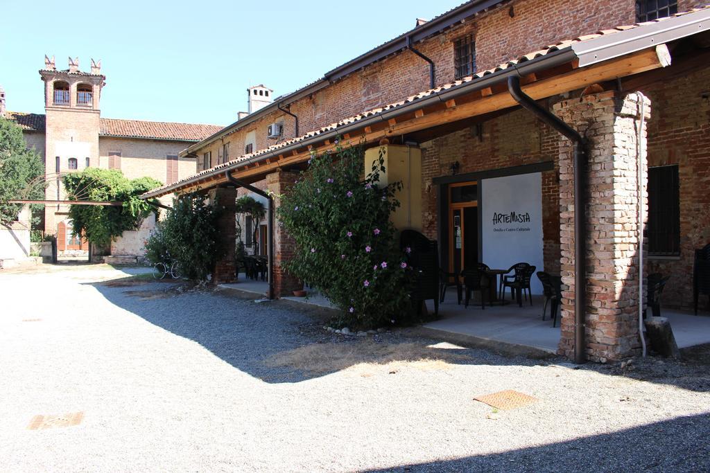 Ostello Artemista Ass. Ostelli Lombardia Spessa Buitenkant foto